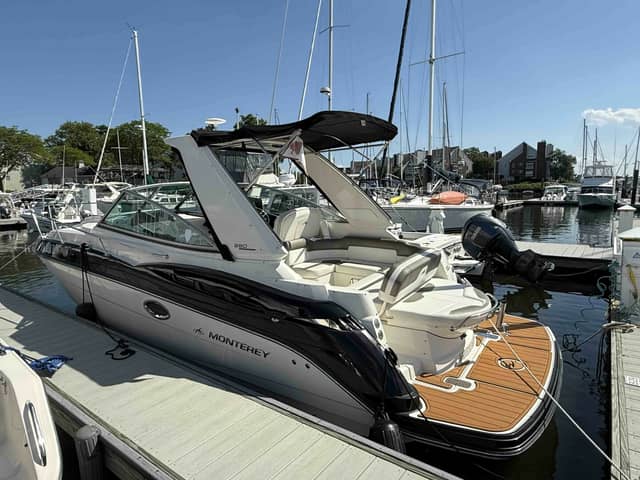 2013 Monterey 280 SCR