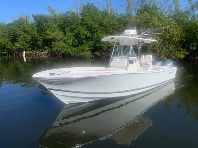 2010 Regulator 26 Forwarding Seating