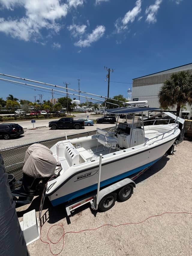 2001 Boston Whaler 26 Outrage