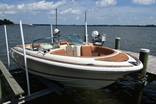 2014 Chris-Craft 25 Launch