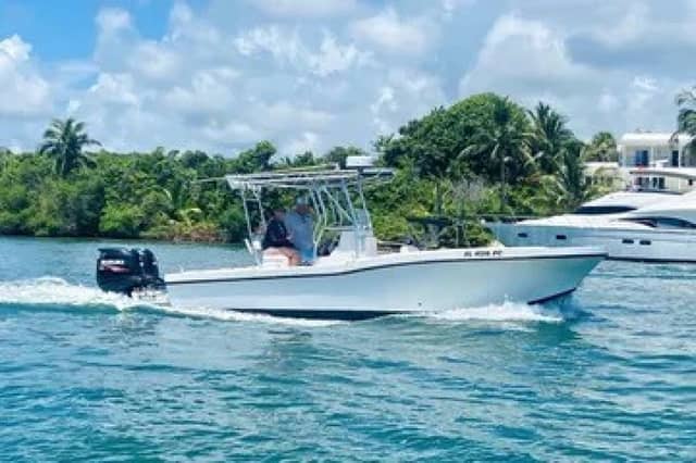 2011 Dusky 23'3