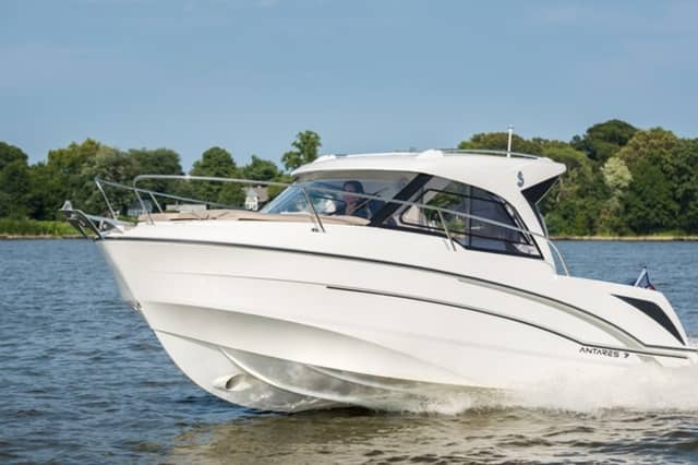 2026 Beneteau Antares 7