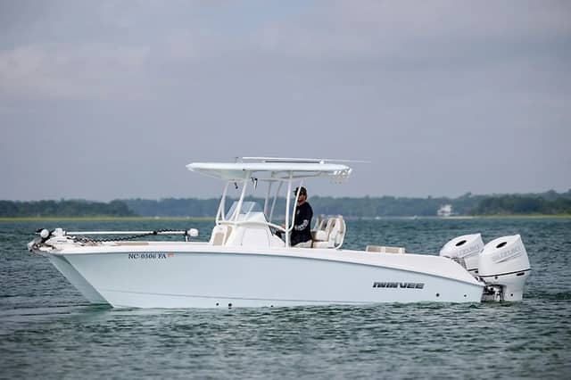 2023 Twin Vee 240 GFX