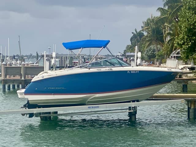 2016 Regal 22 Fasdeck