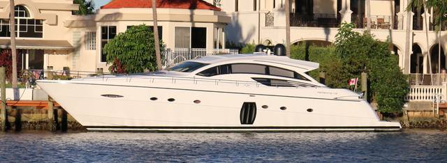 2009 PERSHING 72