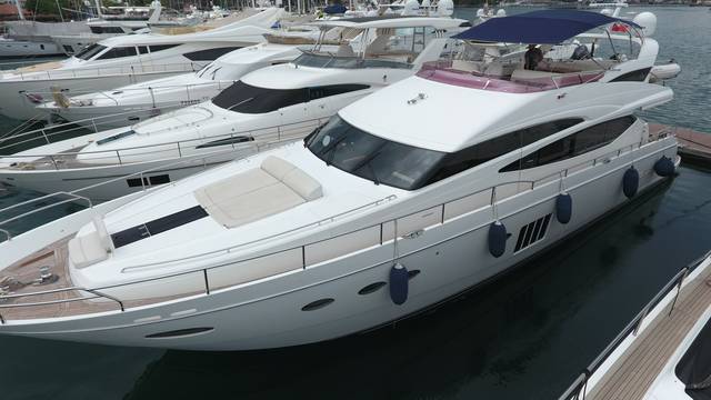 2011 PRINCESS YACHTS