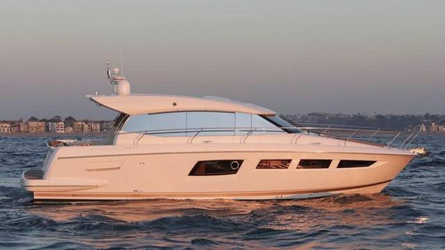 2012 PRESTIGE 500 S