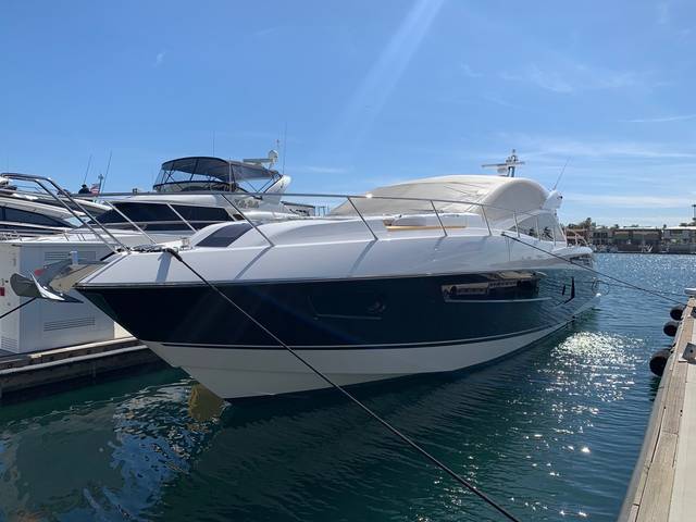 2017 SUNSEEKER Predator