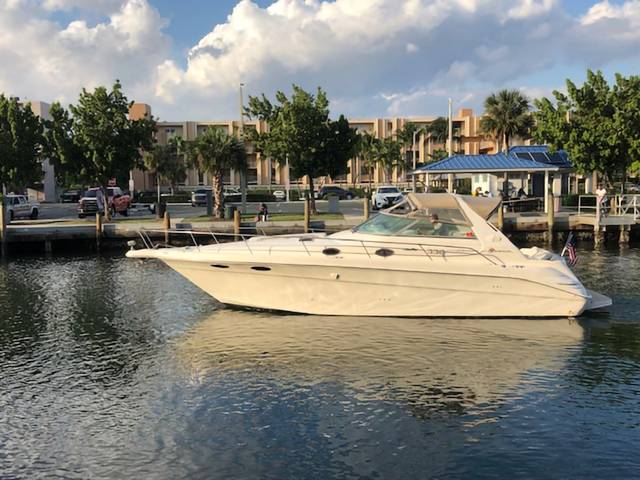 1997 SEA RAY Sundancer