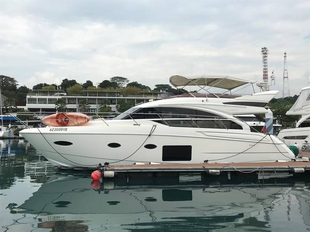 2014 PRINCESS YACHTS Princess 52