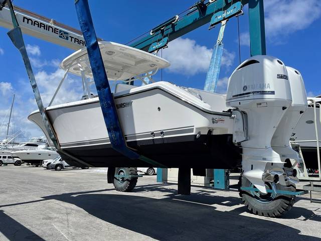 2015 PURSUIT BOATS