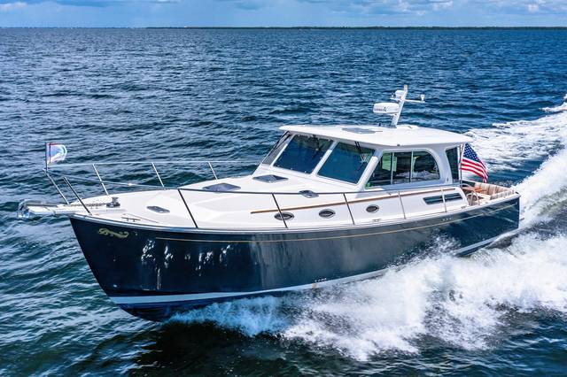2015 BACK COVE 41