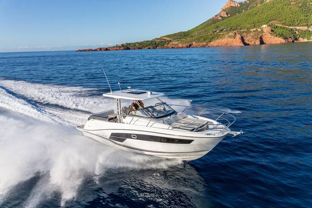 2023 JEANNEAU 10.5 Leader S2