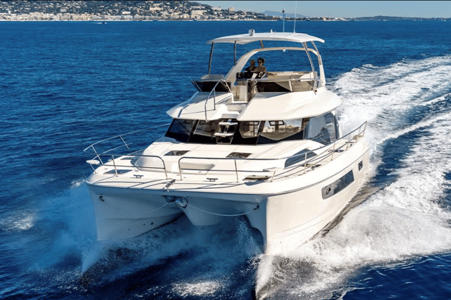 2020 AQUILA 44 MY Power Catamaran