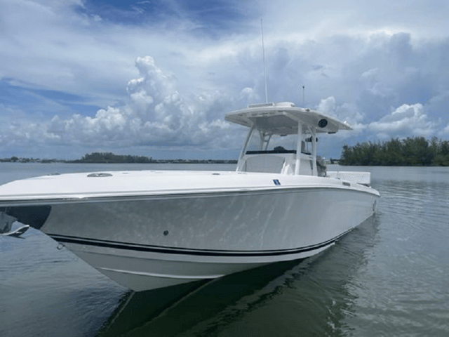 2019 FOUNTAIN 34 Sportfish CC Open Bow