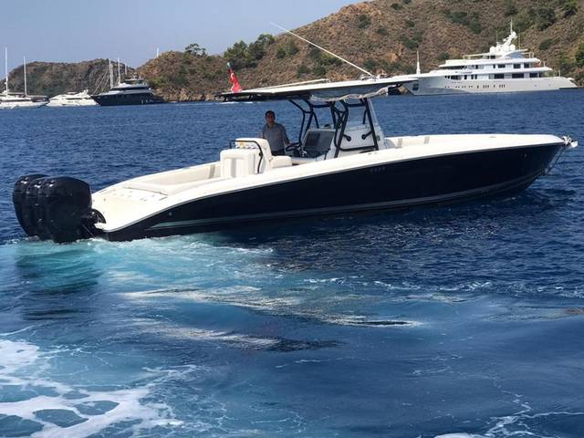 2010 MIDNIGHT EXPRESS POWERBOATS