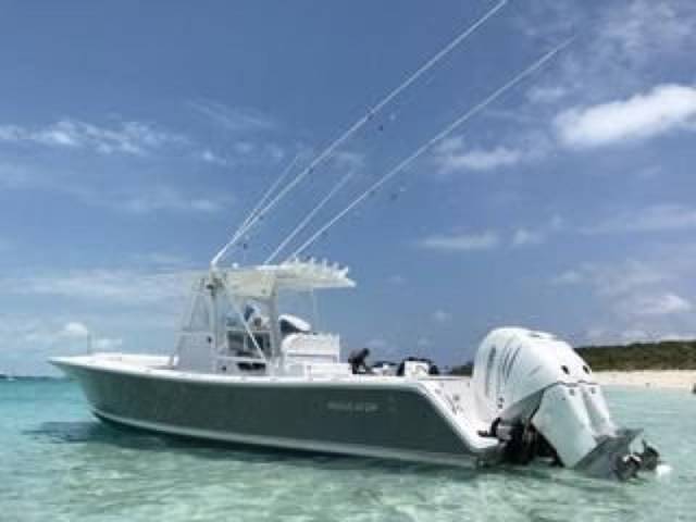 2003 REGULATOR 32 Center Console