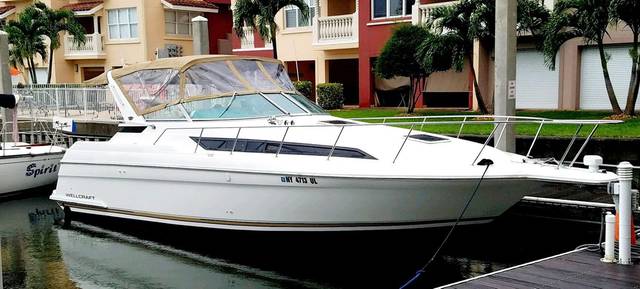 1995 WELLCRAFT Martinique 3600