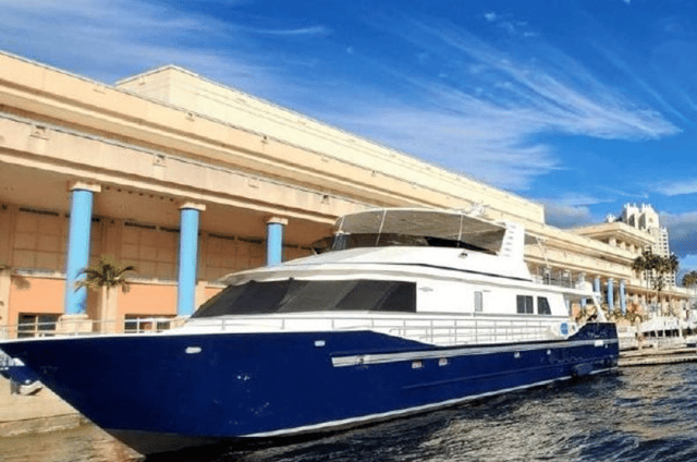 2009 CUSTOM Flybridge MotorYacht