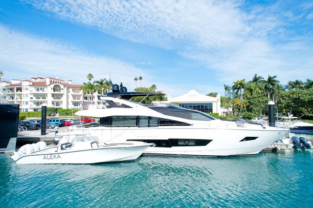 2018 SUNSEEKER 86 Yacht