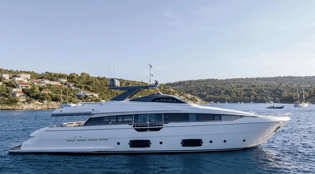 2017 FERRETTI YACHTS