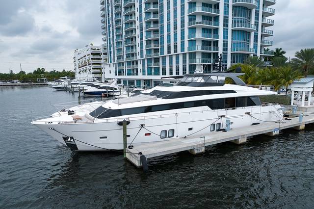 2017 SANLORENZO YACHTS