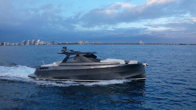 2024 STEELER YACHTS Iconic DA 50