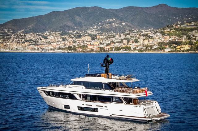 2023 CUSTOM LINE Navetta 30