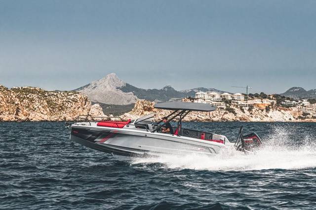 2023 AXOPAR Brabus Shadow 300 Cross Top
