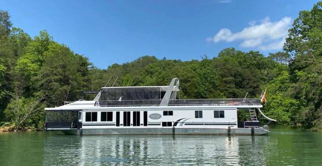 2005 HORIZON YACHTS 18 x 88