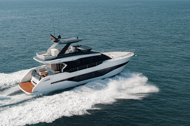 2023 ASTONDOA 377 Coupe Outboard