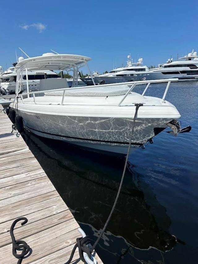 2008 INTREPID POWERBOATS INC. Cuddy