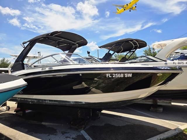 2020 CHAPARRAL 230 SUNCOAST