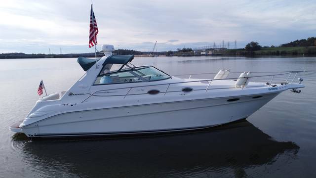 1997 SEA RAY 330 Sundancer