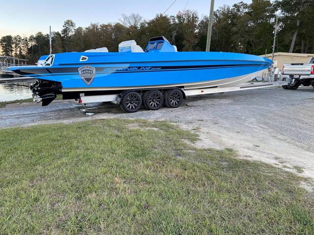 2010 ADRENALINE POWERBOATS INTER INC. SV40