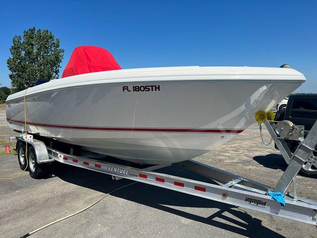 2010 INTREPID POWERBOATS INC. 245 Center Console