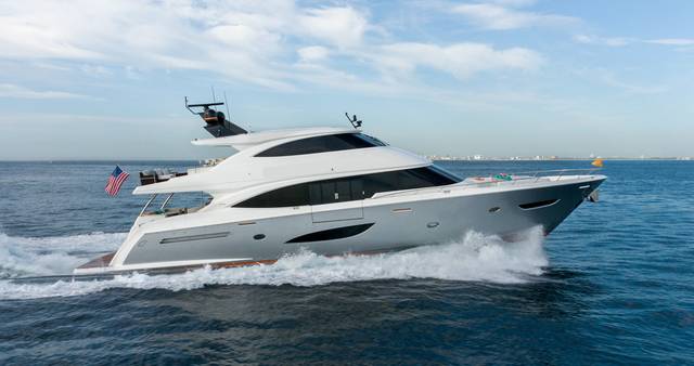 2017 VIKING Enclosed Flybridge