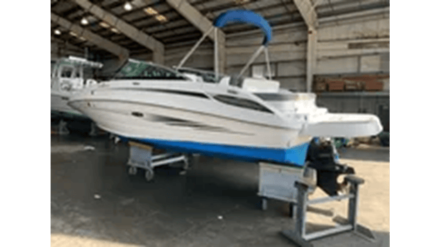 2013 SEA RAY 220 Sundeck