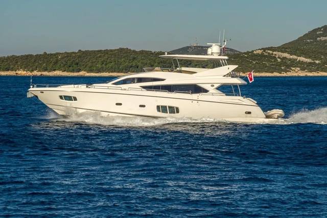 2011 SUNSEEKER 80 Fly