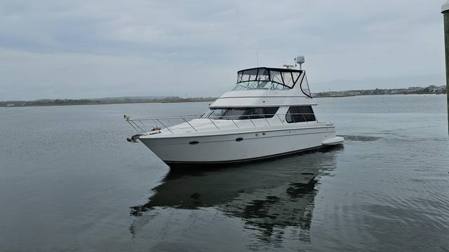 2000 CARVER 450 Voyager Pilothouse