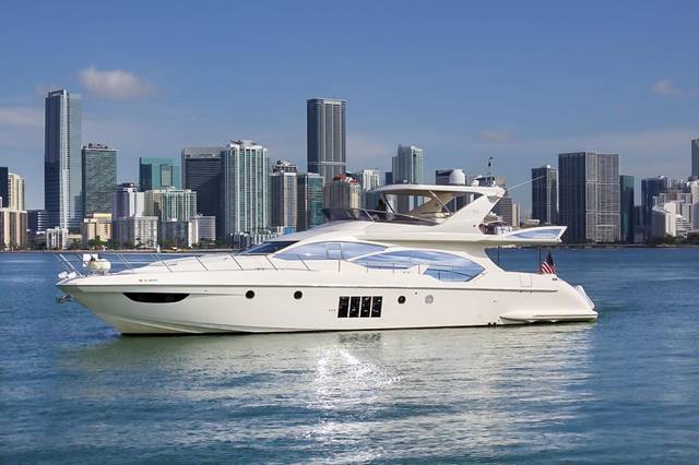 2011 AZIMUT YACHTS 70