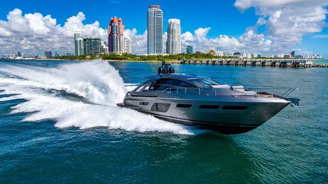 2023 PERSHING 7X