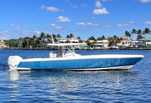 2020 INTREPID POWERBOATS INC. 407 NOMAD FE