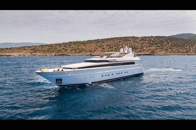 2001 CANTIERI DI PISA AKHIR 125