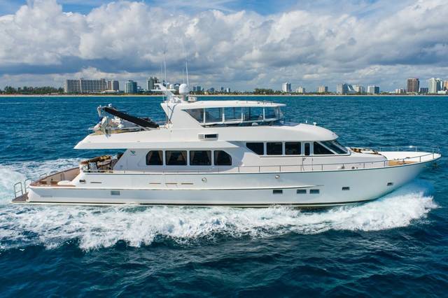 2006 PARAGON MOTOR YACHTS Cockpit Motor Yacht