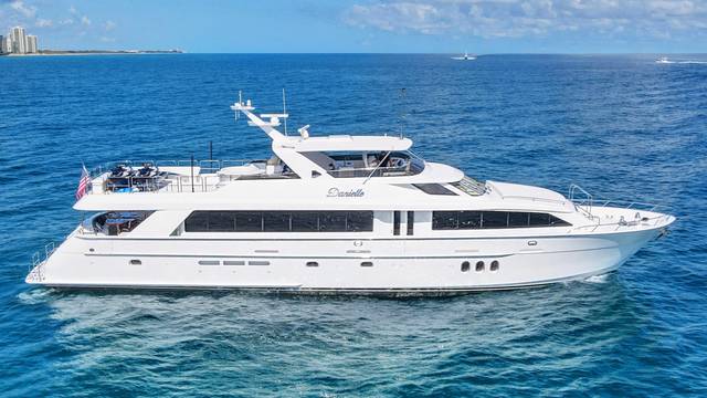 2005 HATTERAS