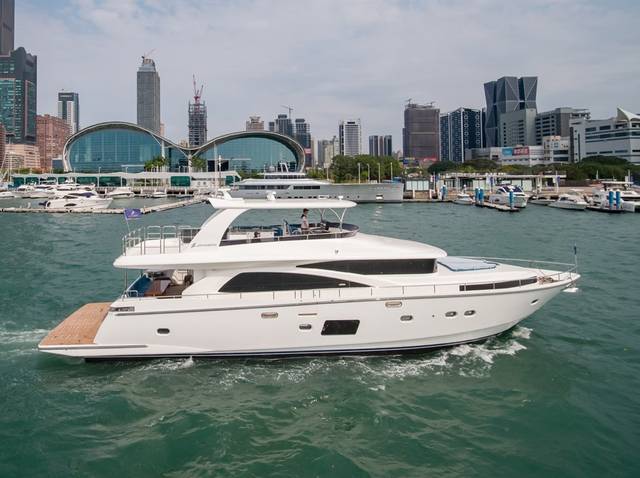 2026 JOHNSON Flybridge w/Hydraulic Platform