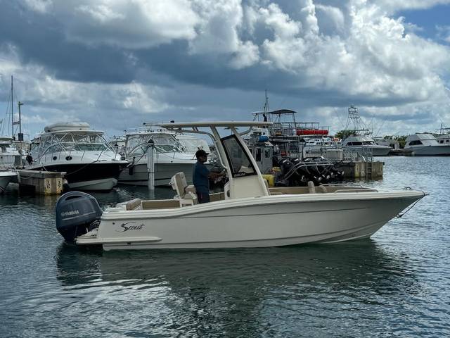 2023 SCOUT BOATS 215 XSF