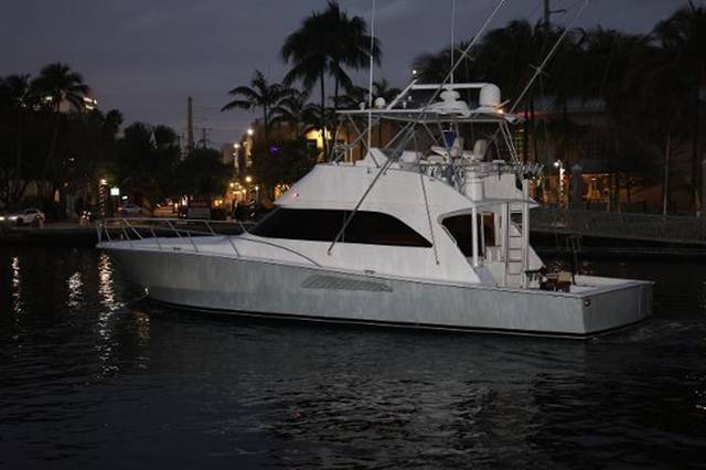 2005 VIKING 52 Convertible
