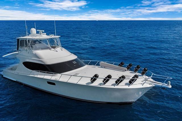 2016 HATTERAS 63GT